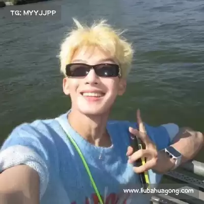 卓骅明